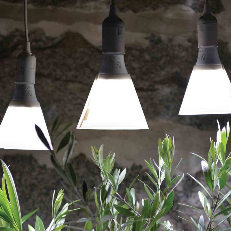 Plantelys LED-pære 15W med skjerm